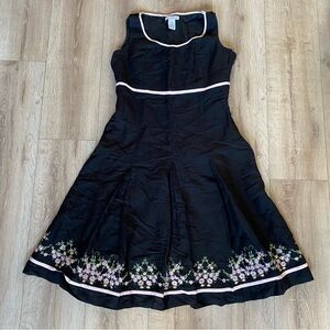 Alexandra Bartlett linen dress embroidered floral details pleated fit & flare